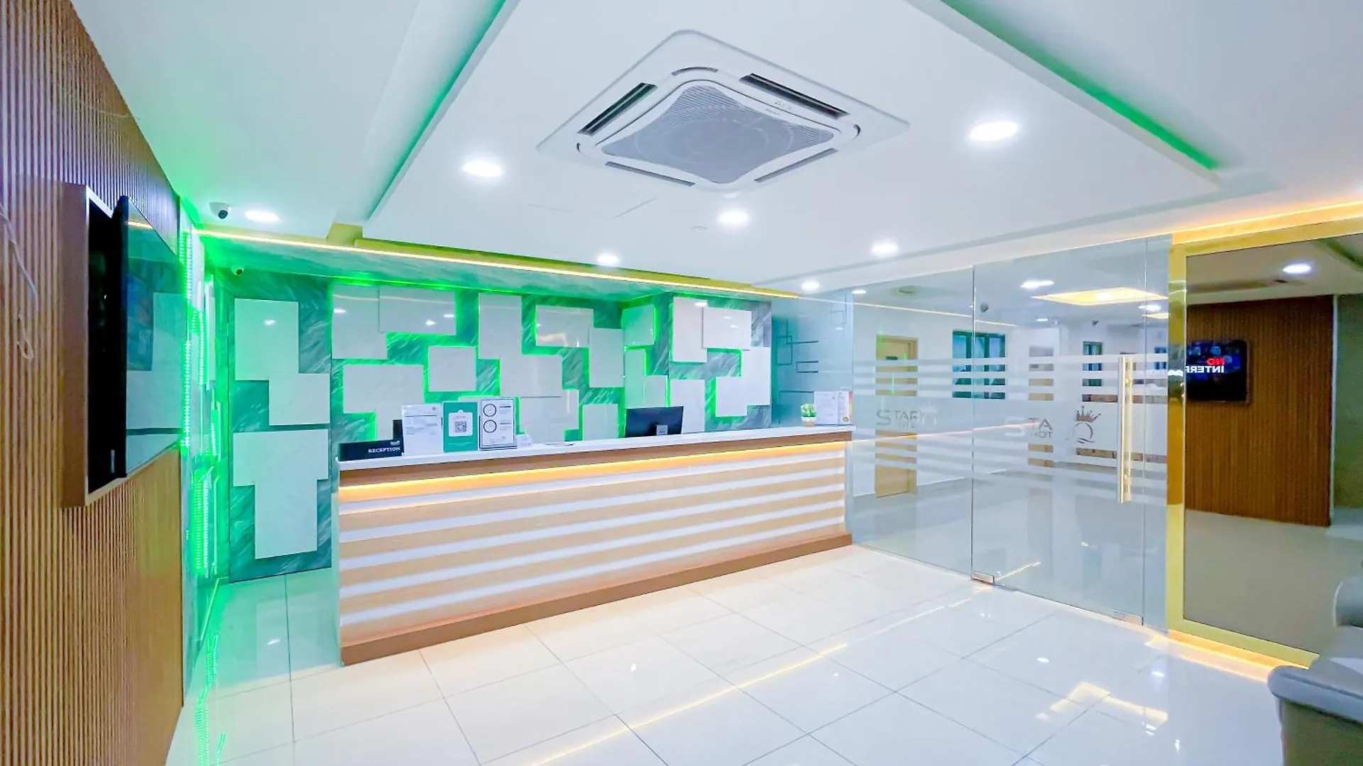 Starq Hotel 쿠알라룸푸르